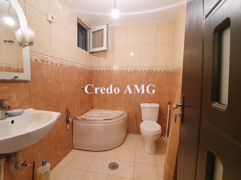 Calea Calarasilor, Piata Sfantul Stefan, apartament vila.